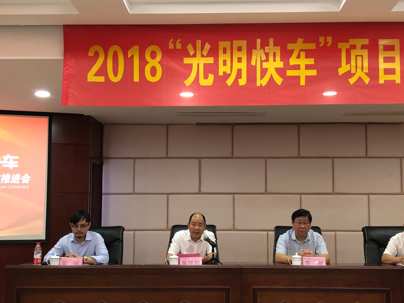 75912fd15c7422a3ce54834aa365d6cd.jpg 75912fd15c7422a3ce54834aa365d6cd.jpg