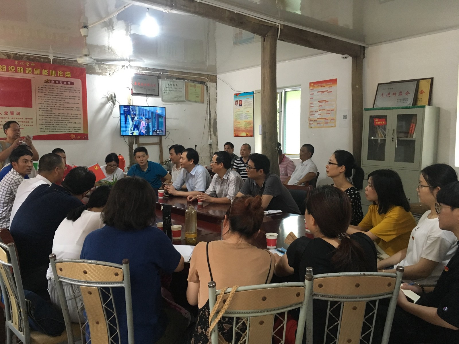 96ce126db4110dfa46b2048a7699f75b.jpg 96ce126db4110dfa46b2048a7699f75b.jpg